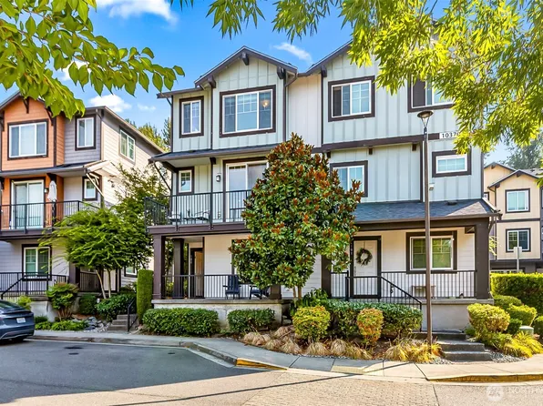 10370 156th Place NE #102, Redmond, WA 98052