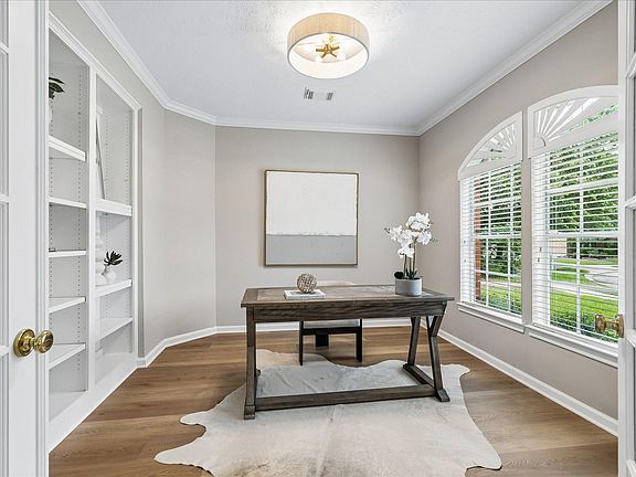 5th image of 6102 Laguna Del Rey Dr