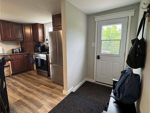 4th image of 57 Red Head Rd