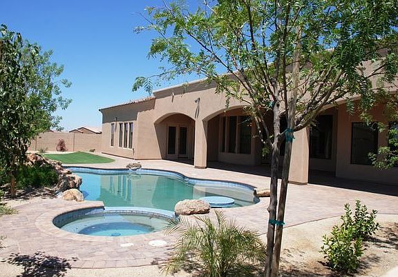 4th image of 2595 E Carob Dr