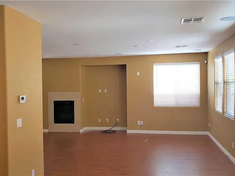 2819 Dunnottar Ave — Photo 12