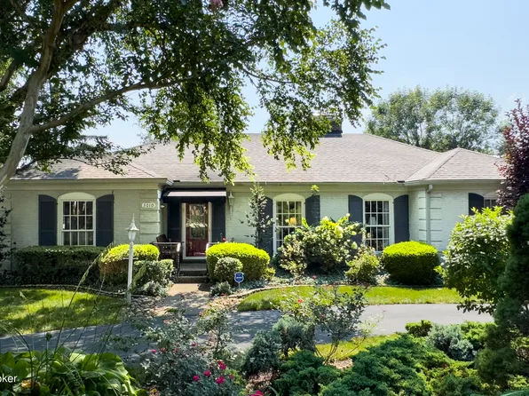 3010 Lightheart Rd, Glenview Hills, KY 40222