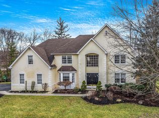 709 Lake Dr, Ambler, PA 19002