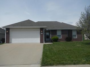 4701 Fenimore Dr, Columbia, MO 65202