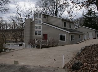 112 Cameo Pt, Sunrise Beach, MO 65079
