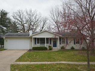 5775 Newhaven Dr, Portage, MI 49024