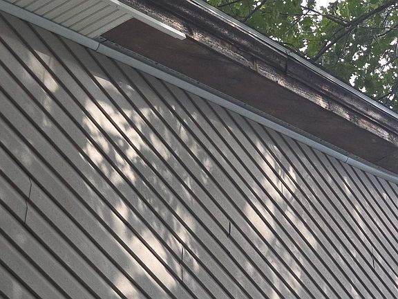 4th image of 221 E Broad St