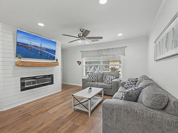 4th image of 341 W Coleman Blvd Unit E