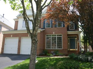 10105 Daniels Run Way, Fairfax, VA 22030