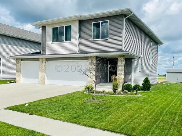 85 5th St E, Horace, ND 58047