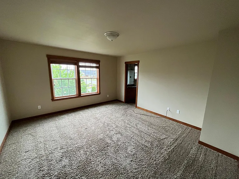 1668 Lexi Loop — Photo 9