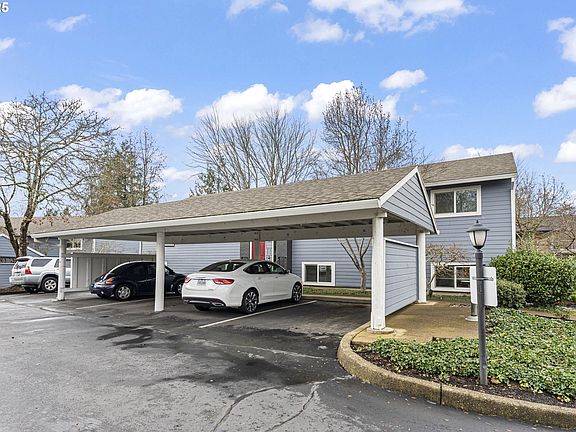 2nd image of 10960 SW Meadowbrook Dr Unit 10
