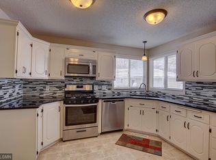 6039 Girard Ave N, Brooklyn Center, MN 55430
