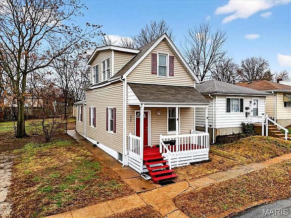 2nd image of 939 Erskine Ave