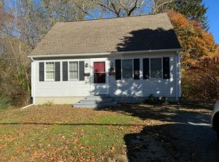 32 Cross St FLOOR 2, Westerly, RI 02891