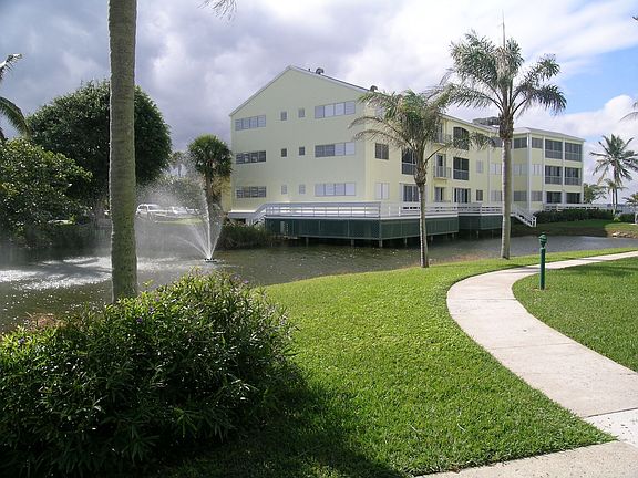 4th image of 1550 NE Ocean Blvd APT A106
