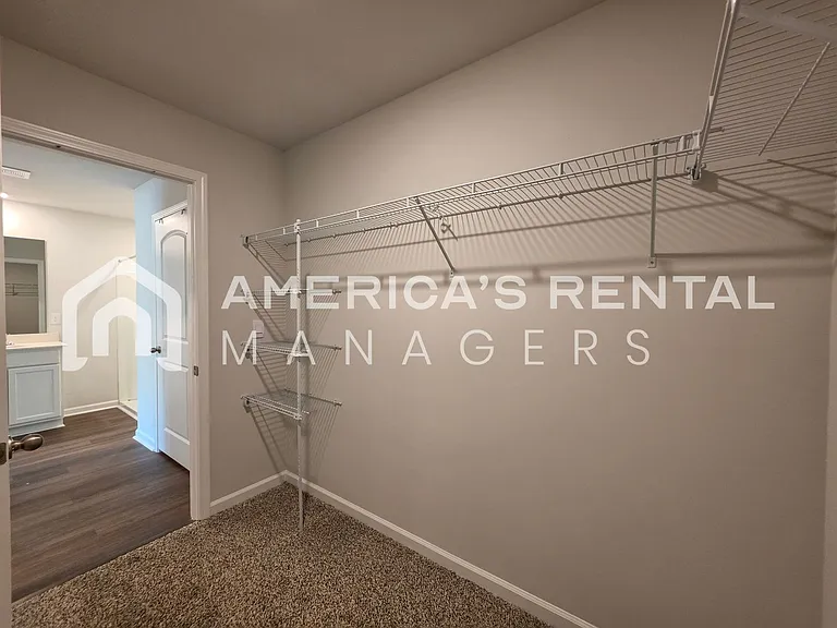 1508 Heritage Cir SE — Photo 35