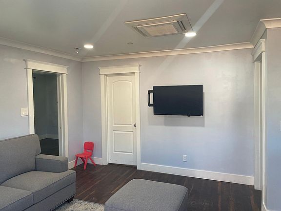 3rd image of 317 Charles Ave