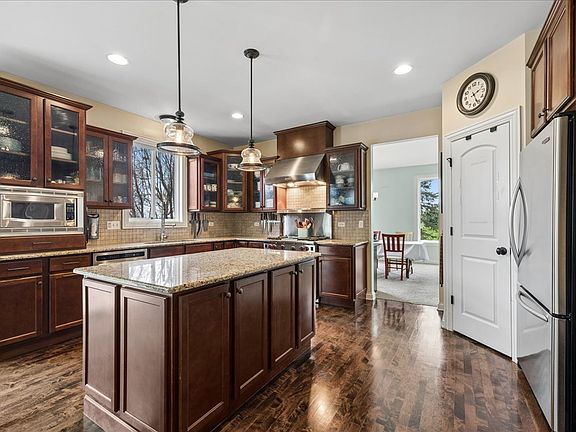 5th image of 1107 Dolder Ln