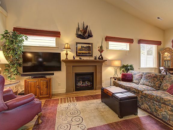 3rd image of 7109 NE 57th St