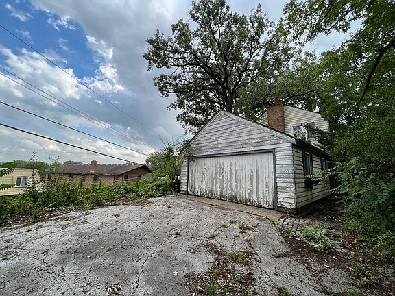 5th image of 7307 Palos Ave