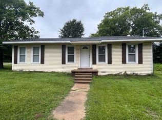 104 S Alta Vista Ave, Henderson, TX 75654
