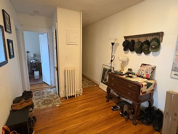 2nd image of 11 Vinal St APT 6