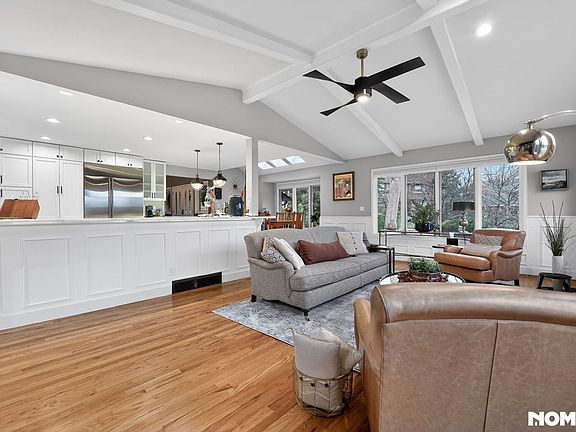 2nd image of 8433 Sawtooth Ln
