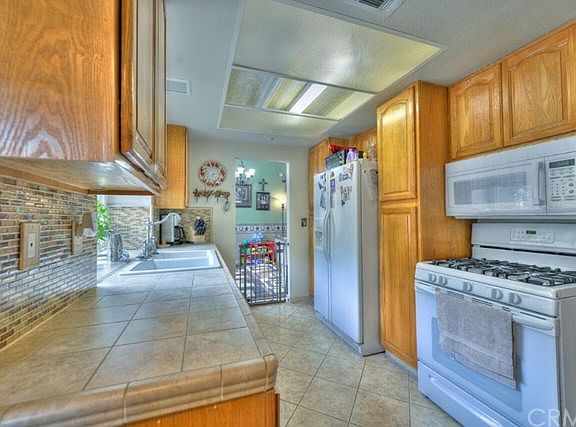 2nd image of 12025 Maple Leaf Ln