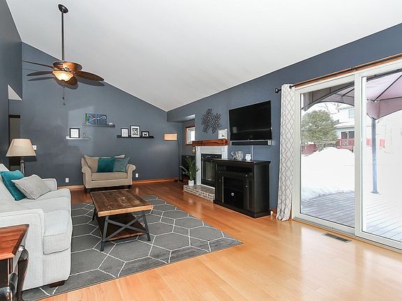 5th image of 409 Saratoga Dr
