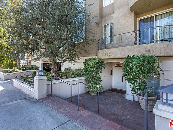 3rd image of 2349 S Beverly Glen Blvd Unit 303