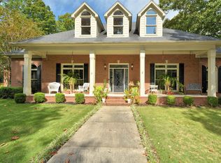 221 Highland Lakes Dr, Birmingham, AL 35242