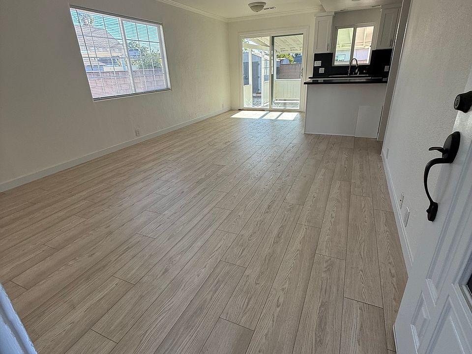 1st image of 6627 Beeman Ave