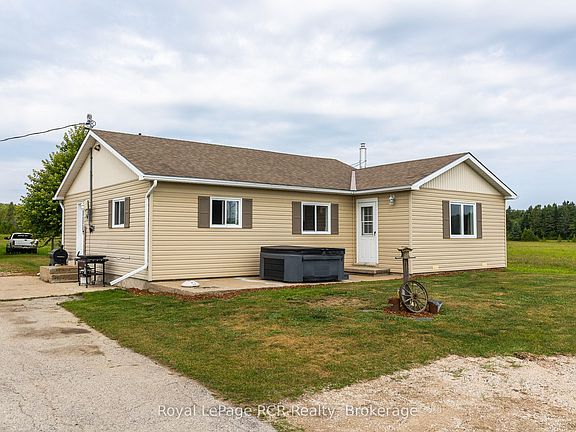 2nd image of 1519 West Rd