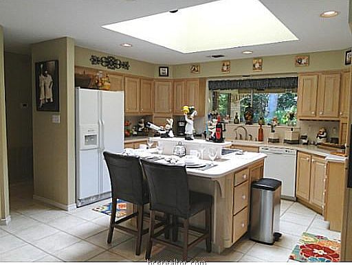 4th image of 181 Golfview Dr N
