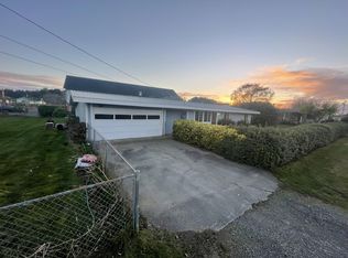 1946 Kiwi Ln, McKinleyville, CA 95519