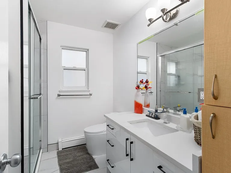 126XX Hampton Ct — Photo 4