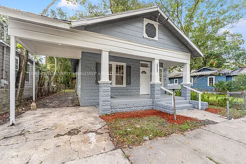 1478 W 5th St Photo 1