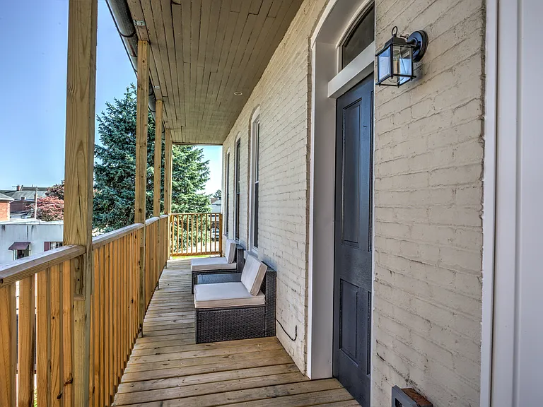 732 Chestnut St — Photo 20