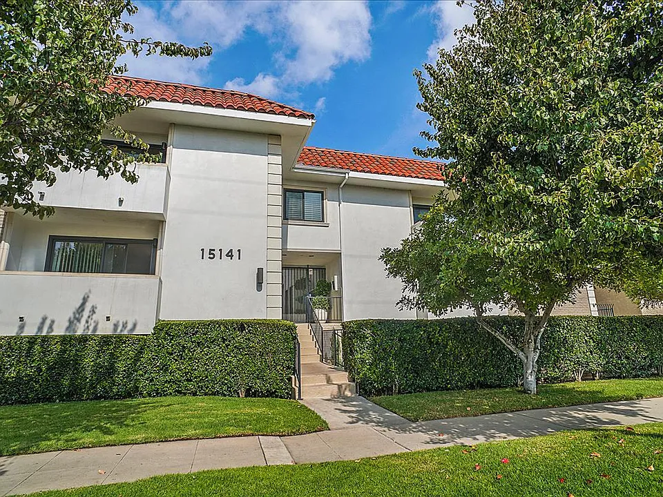 15141 Burbank Blvd #103