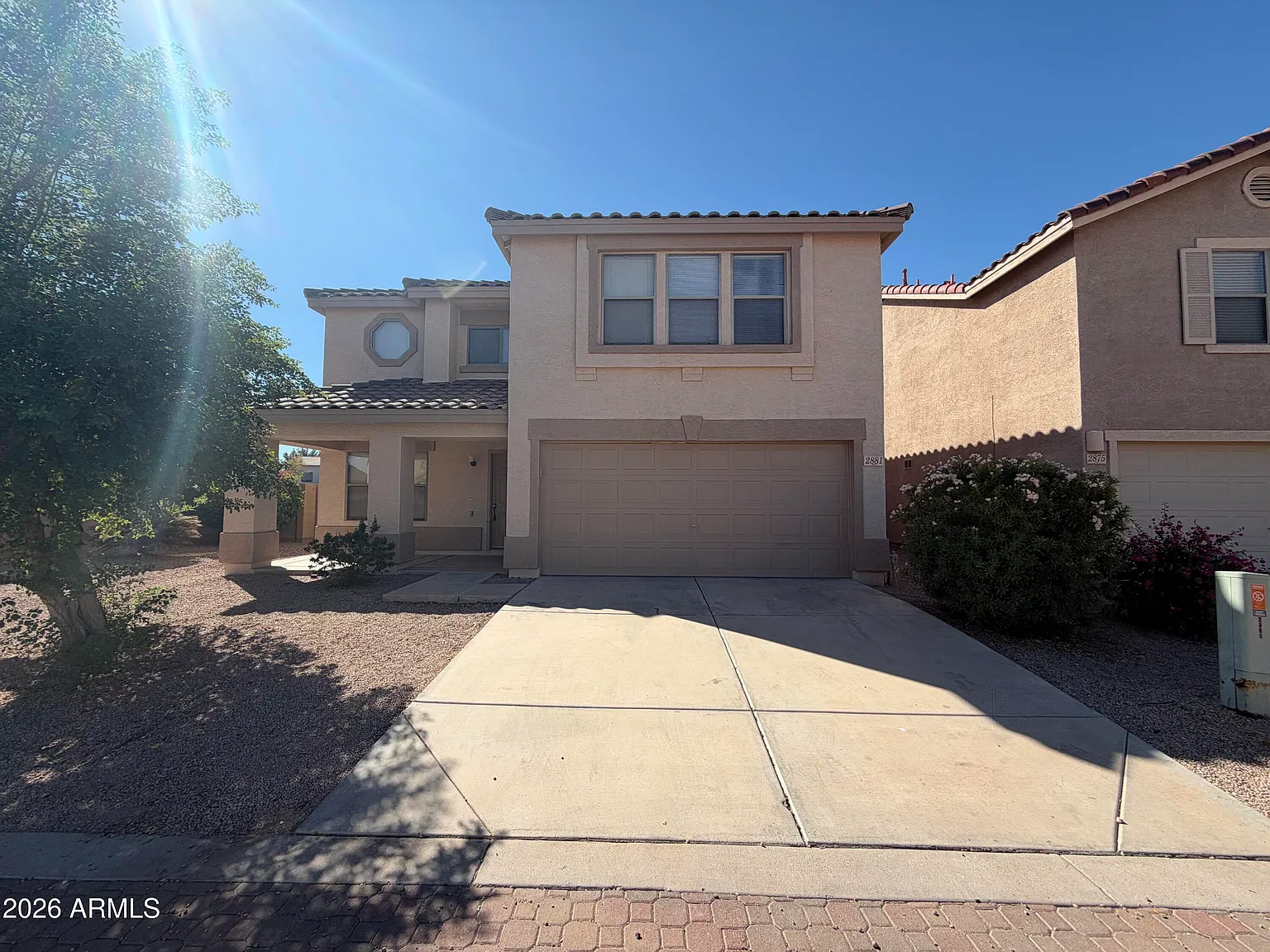 3 bed, 2.5 bath, 1886 sqft, $1,995 — Photo 1