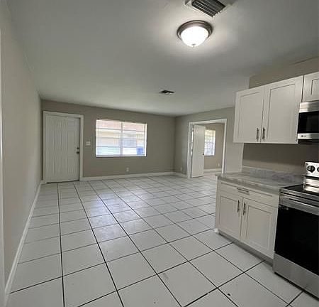 5th image of 1032 NW 8th Ave #1032