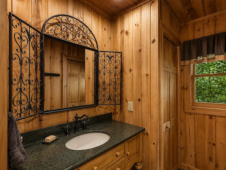 361 Wyanoak Rd — Photo 14