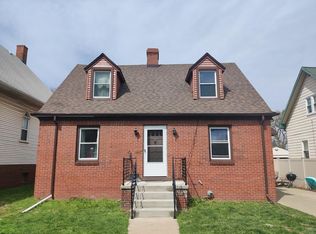 384 Riverbank St APT 1, Wyandotte, MI 48192