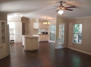 3683 An County Road 370, Palestine, TX 75801