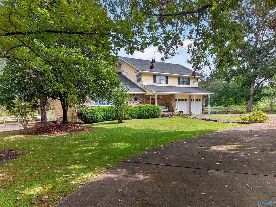 1st image of 1833 Providence Rd