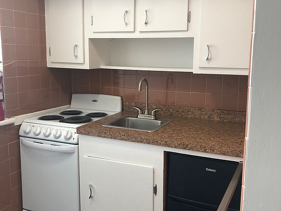 5th image of 50 Owego St #12A