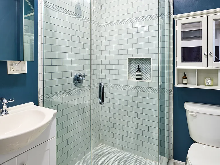 638 Washington St #2 — Photo 11