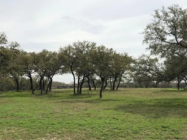 26011 Masters Pkwy, Spicewood, TX 78669