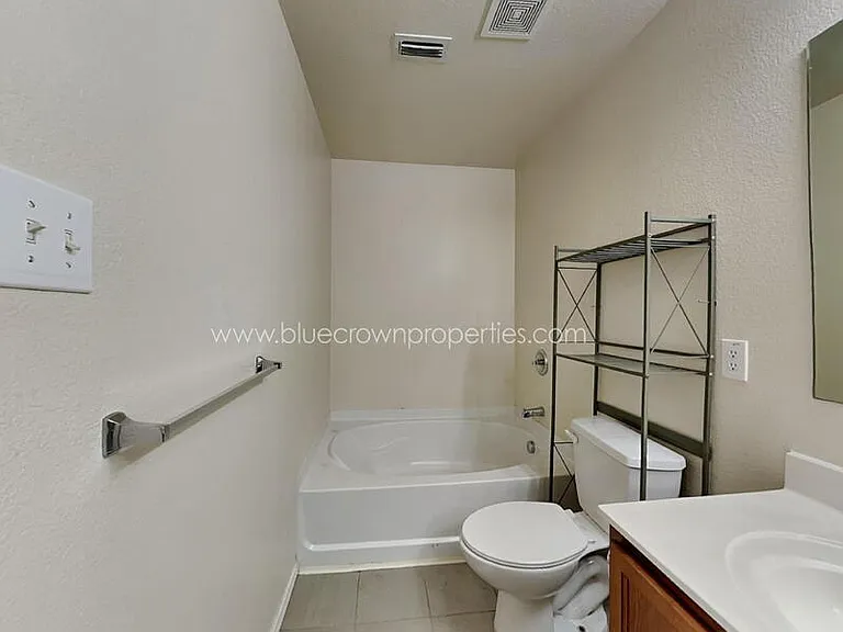 13049 Galaxy Dr — Photo 10